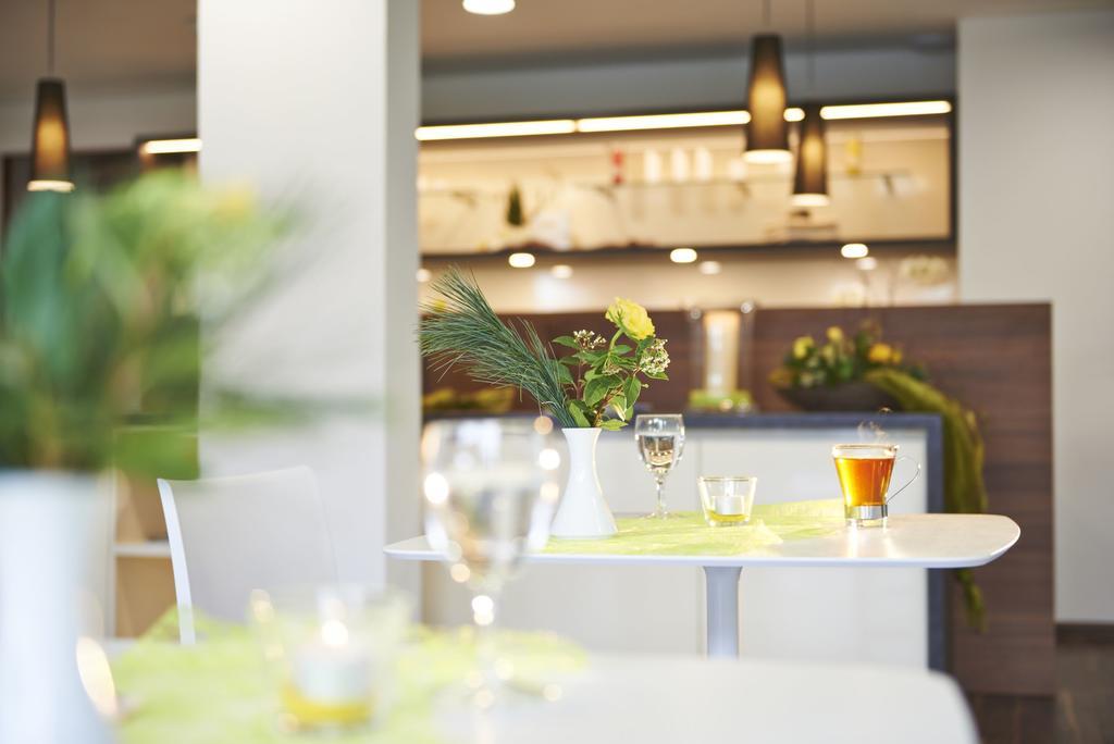 ווגטסבורג Kreuz-Post Hotel-Restaurant-Spa מראה חיצוני תמונה