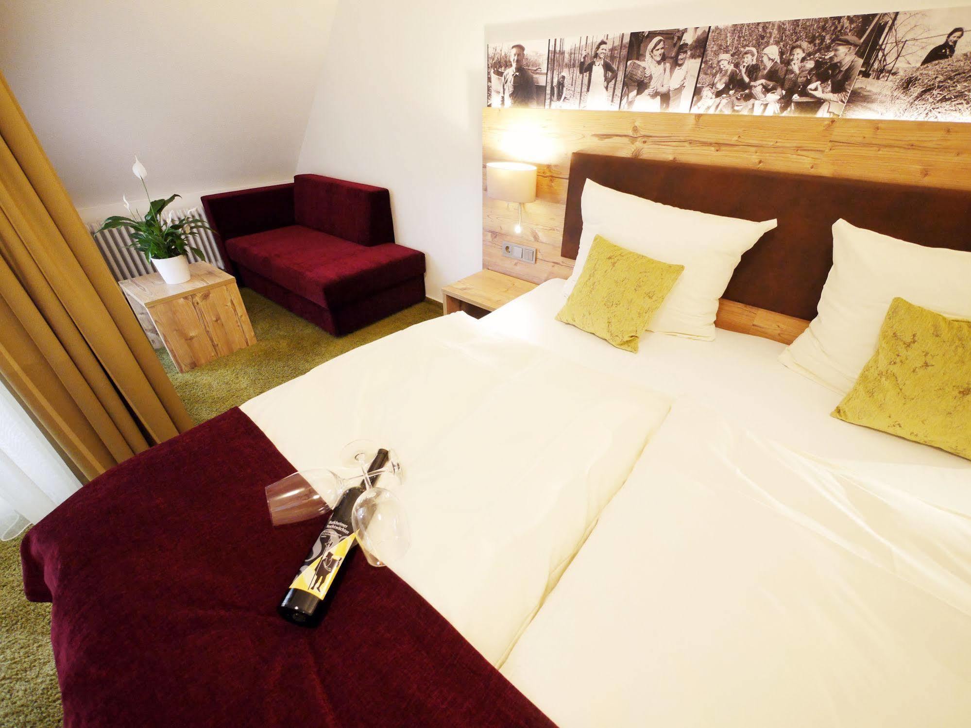 ווגטסבורג Kreuz-Post Hotel-Restaurant-Spa מראה חיצוני תמונה